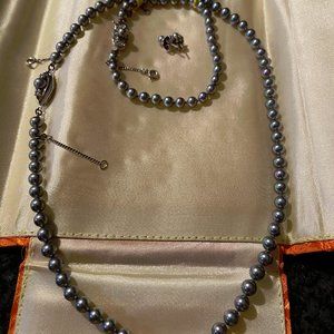 Fashion Black Pearl Necklace, Bracelet & Stud Earrings